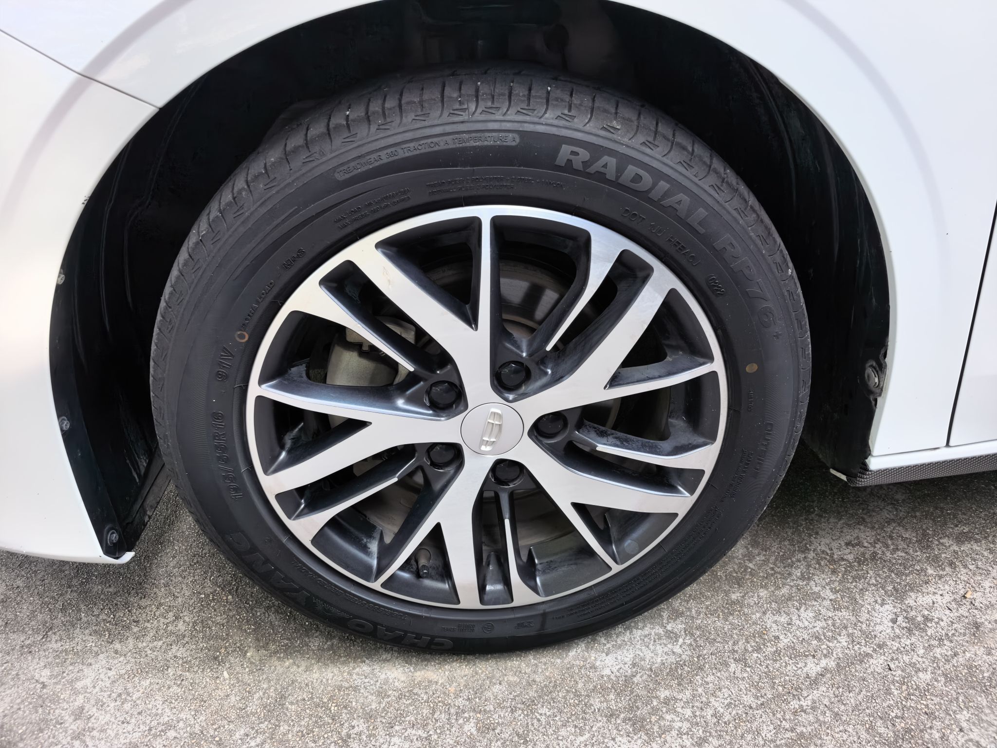 Geely Auto Emgrand 2022 4th Generation 1.5L CVT Elite Model — снимка 14