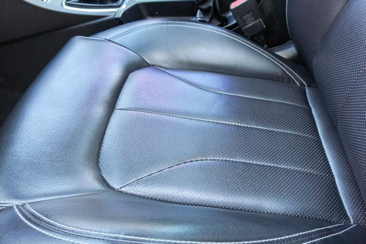 Used Geely Auto Emgrand 2017 Sedan Million Edition 1.5L Manual - Upward Version
