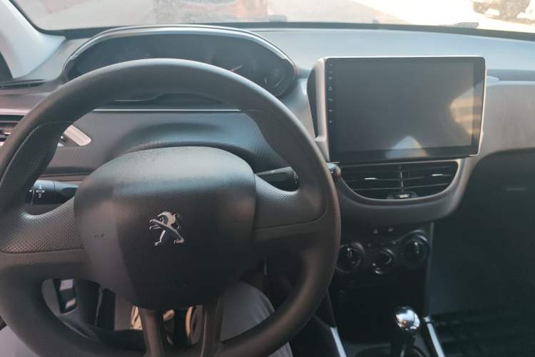 Used Peugeot 2008 2014 1.6L Automatic Trend Edition