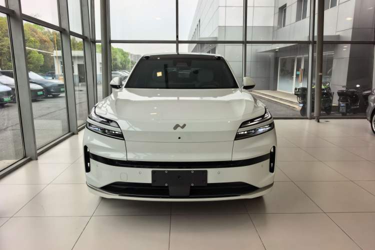 Used ONVO Luxeed L90 2025 Model—Ultra Six-Seater Version