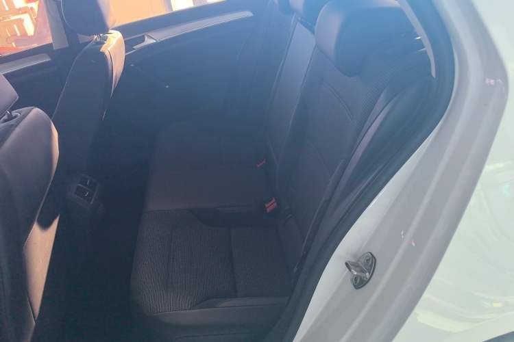 Used Volkswagen Golf 2019 1.6L Automatic Comfort Model China V Standard
