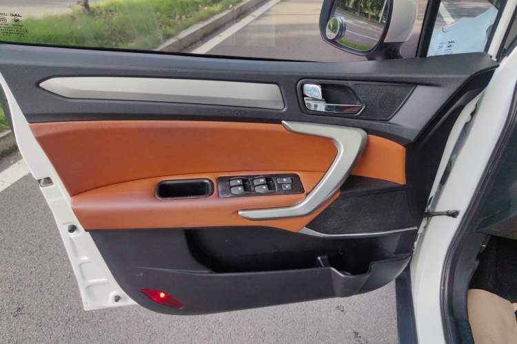 Used JAC Refine S3 2014 1.5L Manual Luxury Model