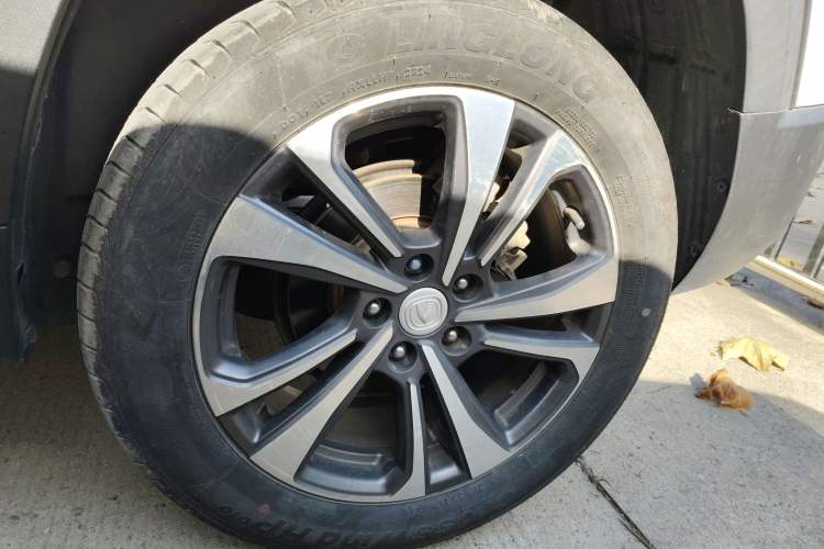 Used CHANGAN CS35PLUS 2021 Revised Version Blue Whale NE 1.4T DCT Luxury Edition
