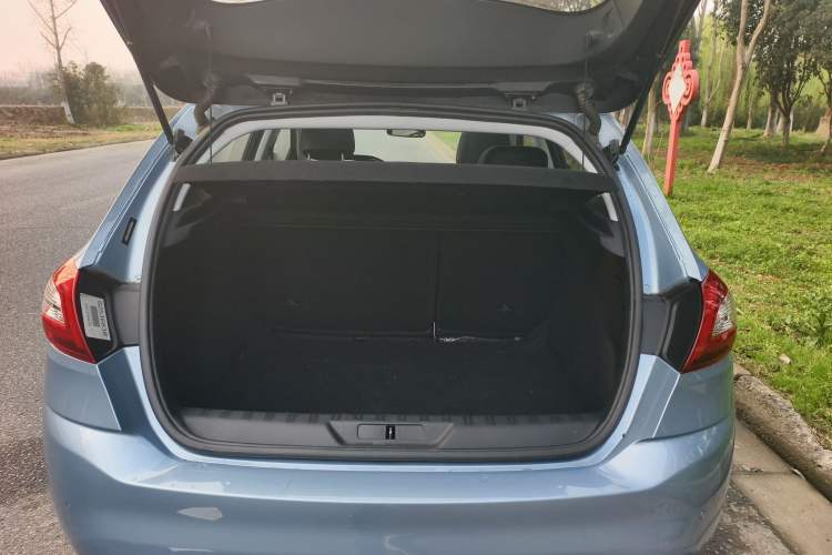 Used Peugeot 308S 2015 1.6T Automatic Ruichi Edition Trunk