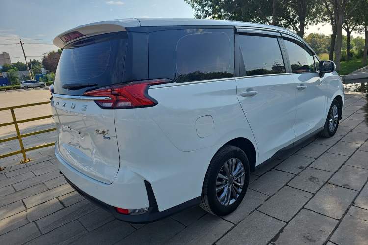 Used SAIC MAXUS EUNIQ 5 2020 1.3T PLUG-IN Elite Edition
