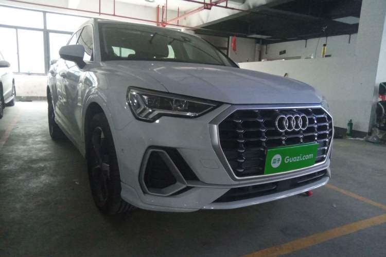 Used Audi Q3 2021 35 TFSI Fashion Dynamic Model