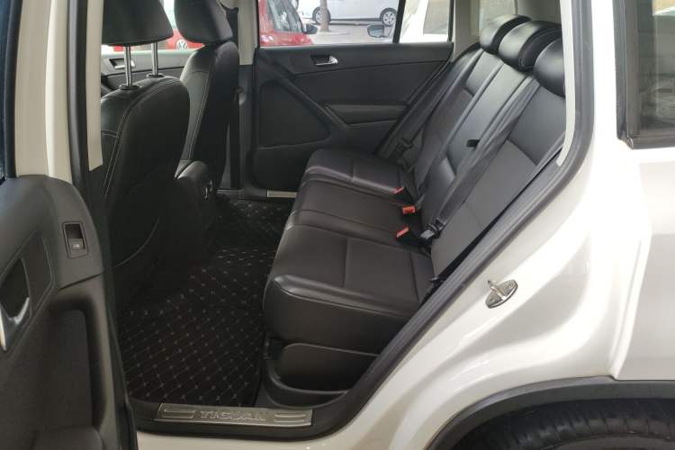 Used Volkswagen Tiguan L 2016 280TSI Automatic Two-Wheel-Drive Silk Road Style Edition