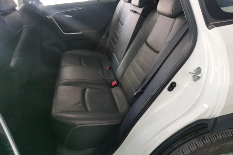 Used Toyota RAV4 2020 2.0L CVT Two-Wheel Drive Fashion PLUS Edition