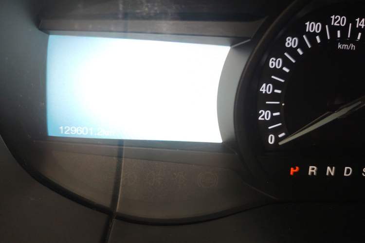 Used Ford Edge 2015 2.0T GTDi Two-Wheel-Drive High-Line Version