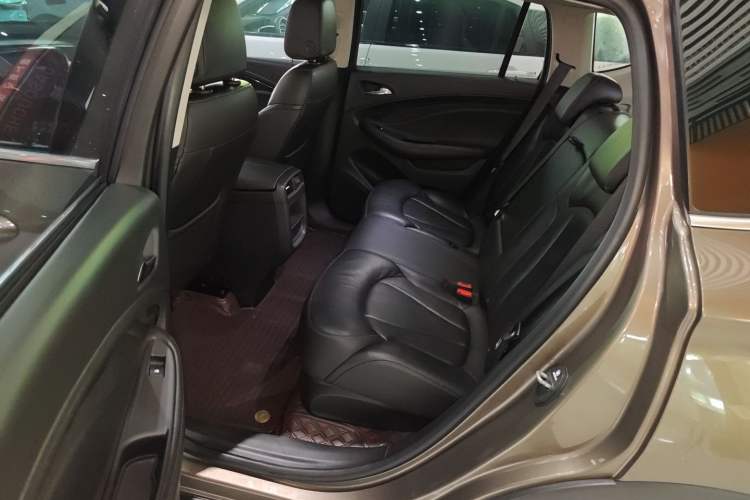 Used Buick Envision 2019 20T Two-Wheel Drive Elite Version China VI Standard
