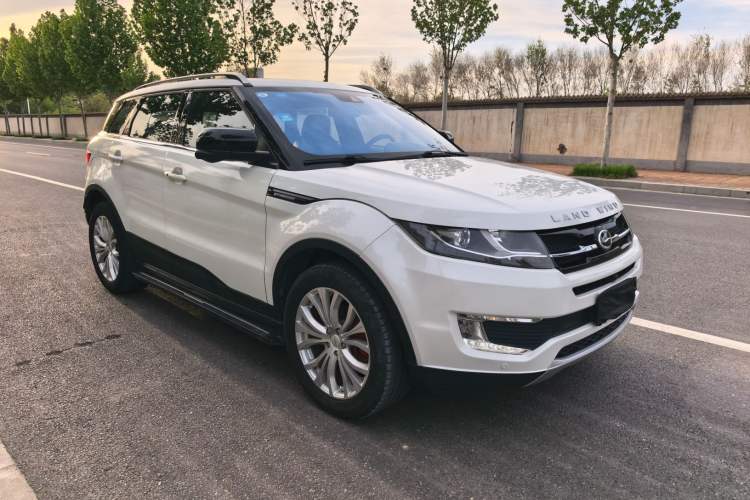 Used Land X7 2016 2.0T Panoramic Prestige Edition Exterior 2