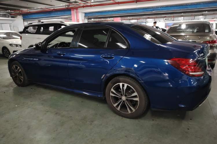 Used Mercedes-Benz C-Class 2016 C 200 Sport Edition Exterior 2