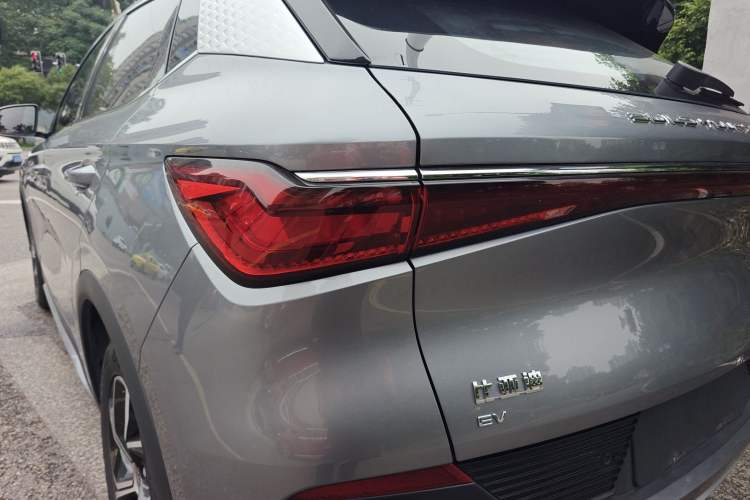 Used BYD Yuan PLUS 2024 Honor Edition 510KM Leading Model Exterior 4
