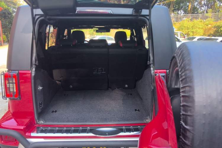 Used BAIC Off-Road BJ40 2020 2.0T Automatic Four-Wheel Drive Urban Hunter Edition Chivalrous Type
