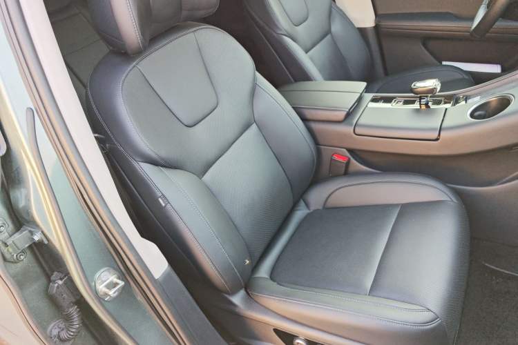 Used Hima AITO M5 2022 Extended-Range Four-Wheel Drive Flagship Edition Right Front Seat