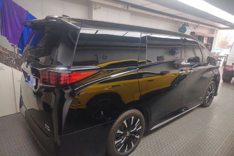 Used Toyota Alphard 2025 Dual-Motor 2.5L Premium Golden Edition
