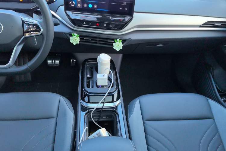 Used Volkswagen ID.4 CROZZ 2021 Long-Range PRO Two-Wheel Drive Version