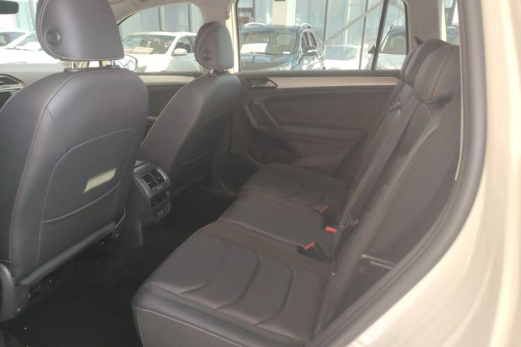 Used Volkswagen Tiguan L 2018 380TSI Automatic All-Wheel Drive Luxury Edition
