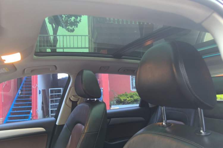 Used Audi Q5 2016 40 TFSI Technology Edition Interior 5