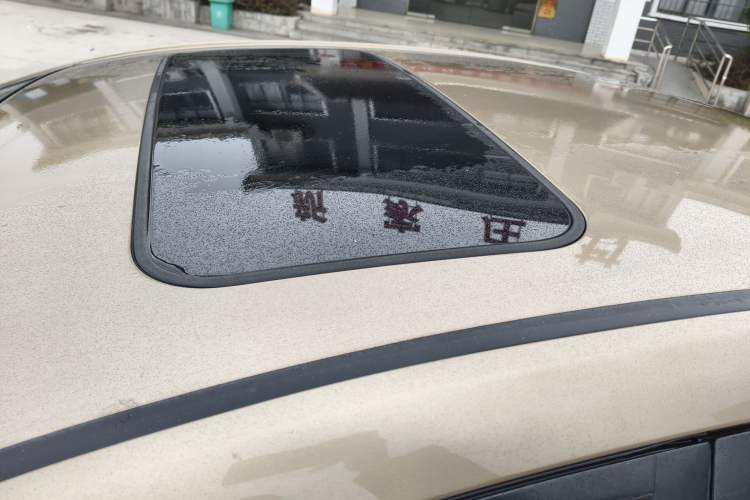 Used Geely Auto Emgrand 2015 Sedan 1.5L Manual - Top Trim Level