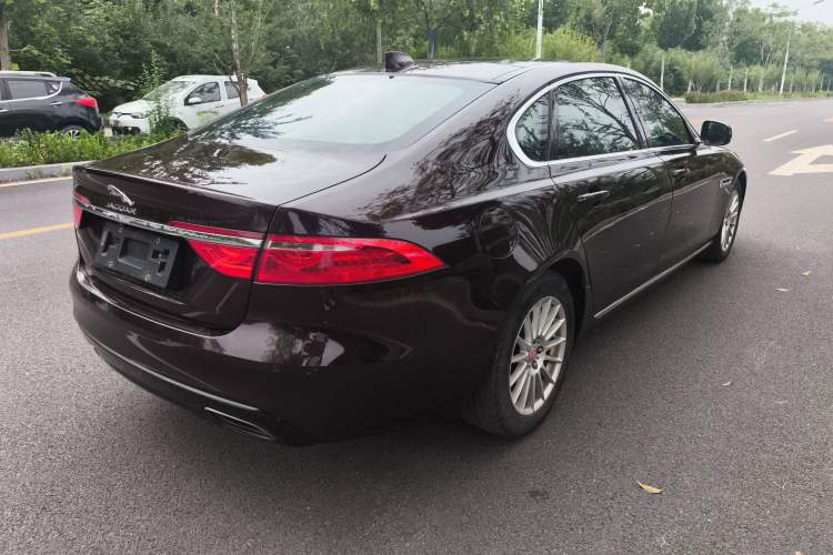 Used Jaguar XFL 2017 XFL 2.0T 200PS Windflower Edition
