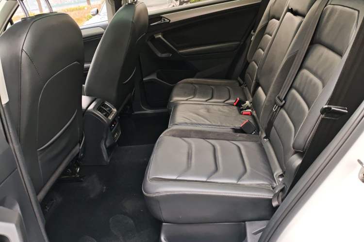 Used Volkswagen Tiguan L 2019 330TSI Automatic Two-Wheel Drive Panoramic Comfort Edition China VI Standard