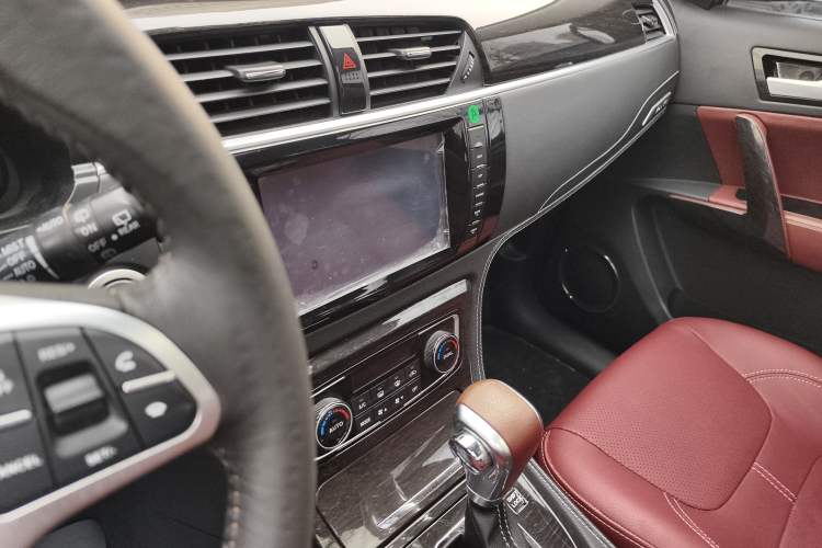 Used Zotye T600 2014 2.0T DCT Luxury Version
