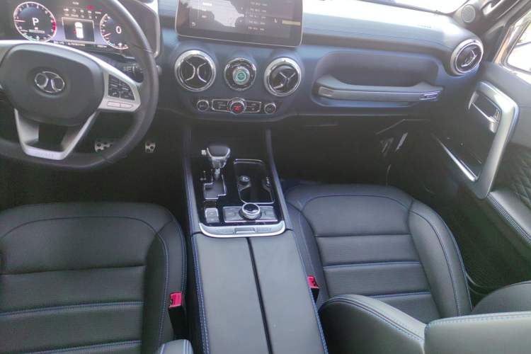 Used BAIC Off-Road BJ40 2019 PLUS 2.3T Automatic Four-Wheel Drive Flagship Edition China VI Emission Standard
