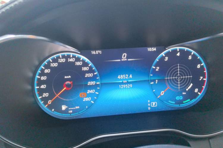 Used Mercedes-Benz C-Class 2021 C 260 L Sport Edition Star Collection Odometer Close Up