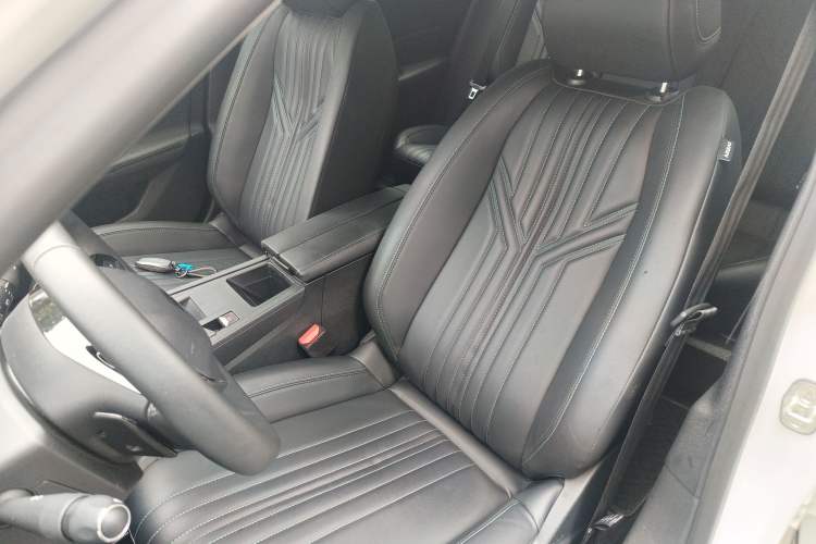 Used Peugeot 408X 2023 Gravity Edition
