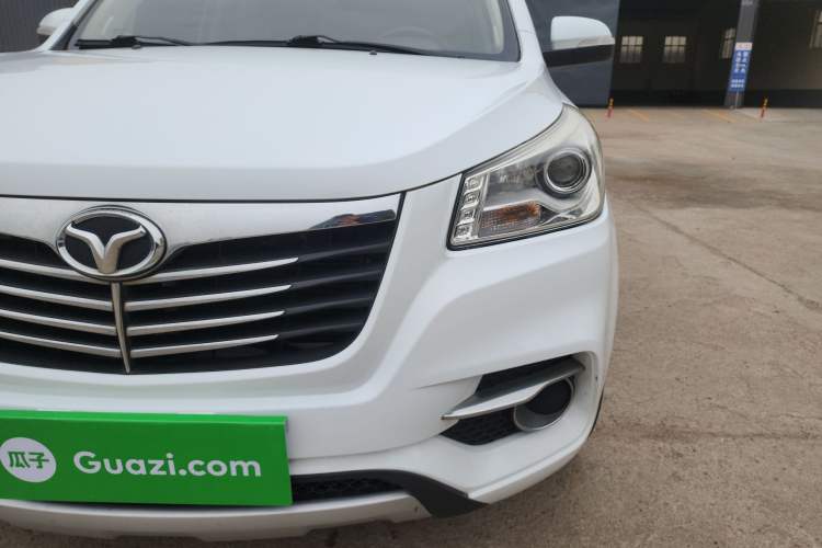 Used FAW Yingzhi G3 2016 1.5L Manual Comfort Edition Left Front Headlight