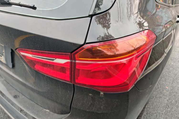 Used BMW X1 2016 sDrive18Li Luxury Model
