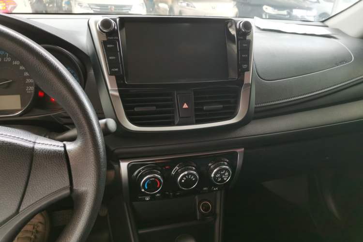 Used Toyota YARiS L Zhi Xiang 2017 1.5E CVT Dynamic Edition Audio And AC Panel