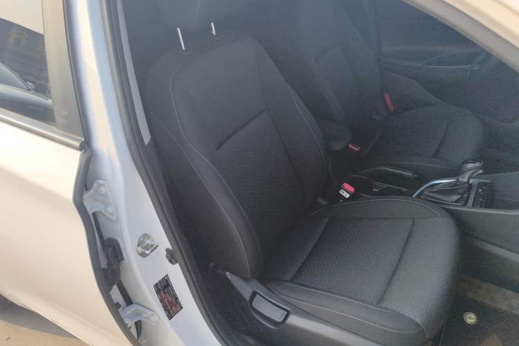 Used Hyundai Celesta 2020 1.6L Automatic GL Enjoyable Edition