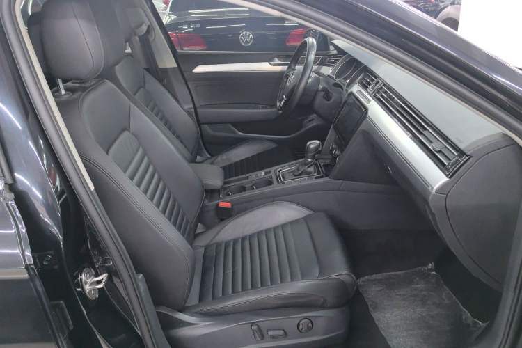 Used Volkswagen Magotan 2018 330TSI DSG Advanced Model