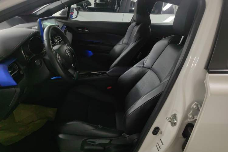Used Toyota IZOA 2020 2.0L Yichi Version Left Front Seat