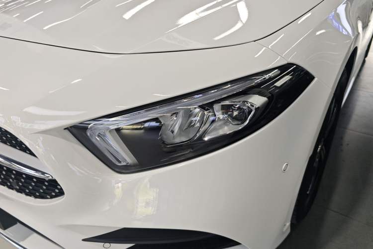 Used Mercedes-Benz A-Class 2022 Revised Version A 200 L Sport Sedan Fashionable Style Exterior 4