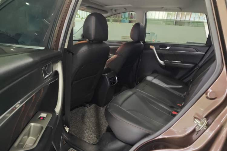 Used Haval M6 2018 Revised Version 1.5T DCT Two-Wheel Drive Elite Edition