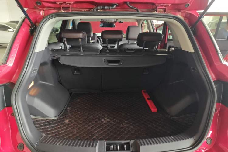 Used GAC Trumpchi GS4 2018 235T Automatic Two-Wheel Drive Luxury Smart Connectivity Version Trunk