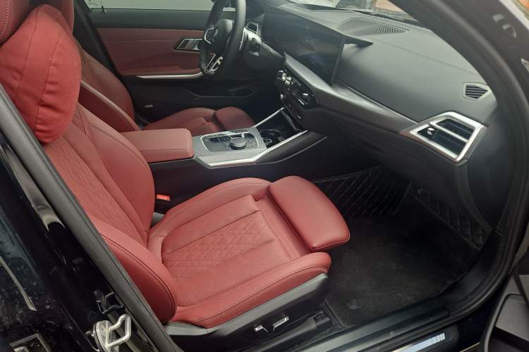 Used BMW 3 Series 2025 330Li Luxury Edition M Sport Night Edition Package Interior 9