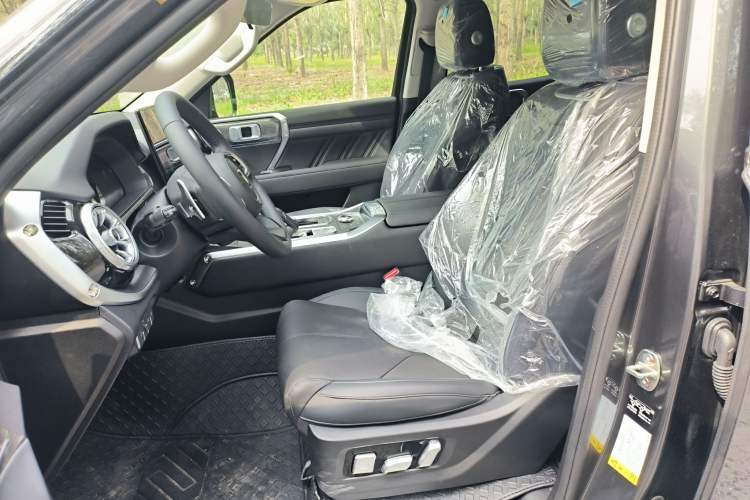 Used Tank 400 2025 2.0T Gasoline Version