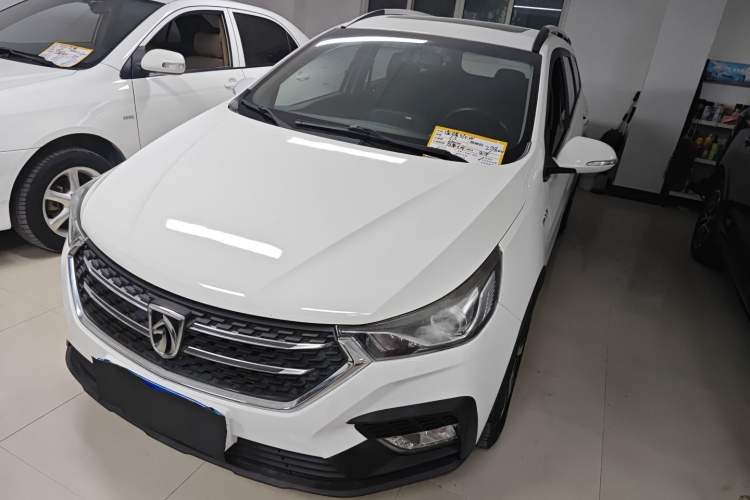 Used Baojun 310W 2018 1.5L Automatic Luxury Version China V