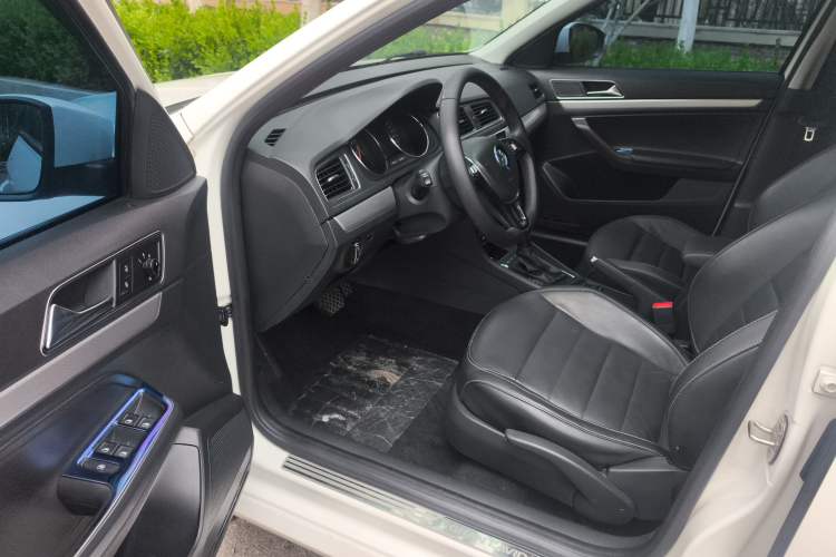 Used Volkswagen Gran Lavida 2017 230TSI DSG Comfort Edition Left Rear Seat