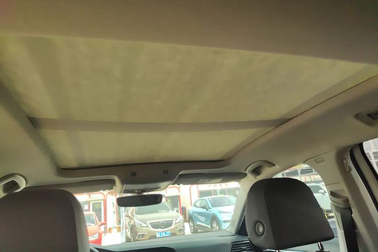 Used Volkswagen Sagitar 2021 280TSI DSG Luxury Smart Connectivity Edition Interior 7