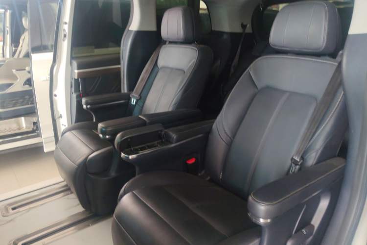 Used GAC Trumpchi M8 2021 Lingxiu Series 390T Deluxe Edition