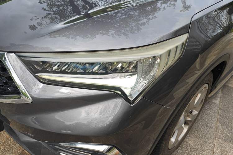 Used Acura CDX 2016 1.5T Two-Wheel Drive Deluxe Edition