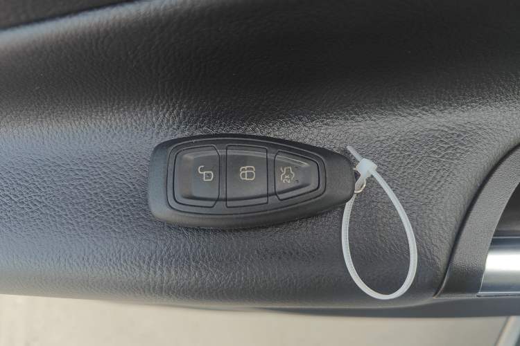 Used Ford Kuga 2015 2.0L GTDi Four-Wheel Drive Prestige Model