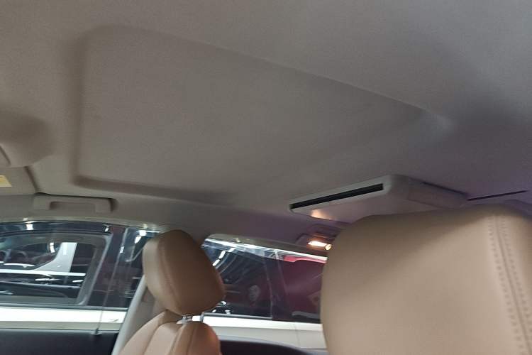 Used Buick GL8 2021 Land Cruiser Executive Class 652T Comfort Model Headliner