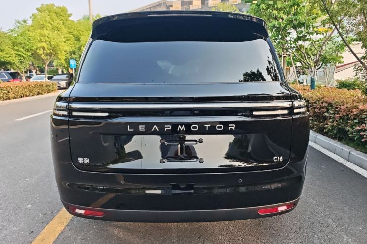 Used Leapmotor C16 2026 Extended-Range 280 LiDAR Zhizun Edition 6 Seats