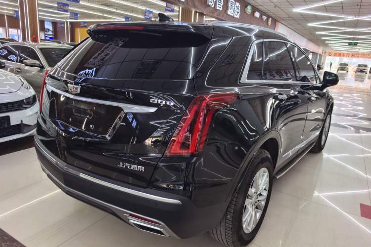 Used Cadillac XT5 2022 2.0T Two-Wheel Drive Luxury Version Exterior 5